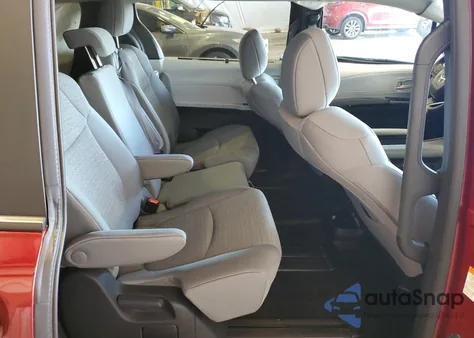 2025 Toyota Sienna Le from USA, damaged, VIN 5TDBSKFC3SS176914